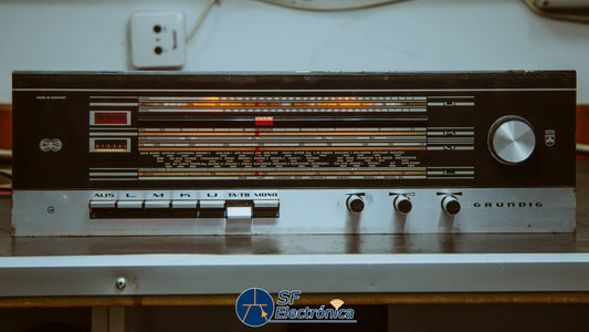 RADIO GRUNDIG