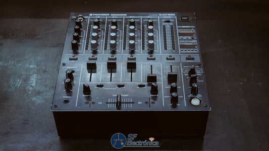 MESA DE MEZCLAS PIONEER