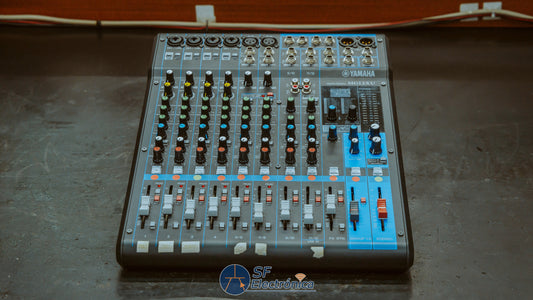 MESA DE MEZCLAS YAMAHA