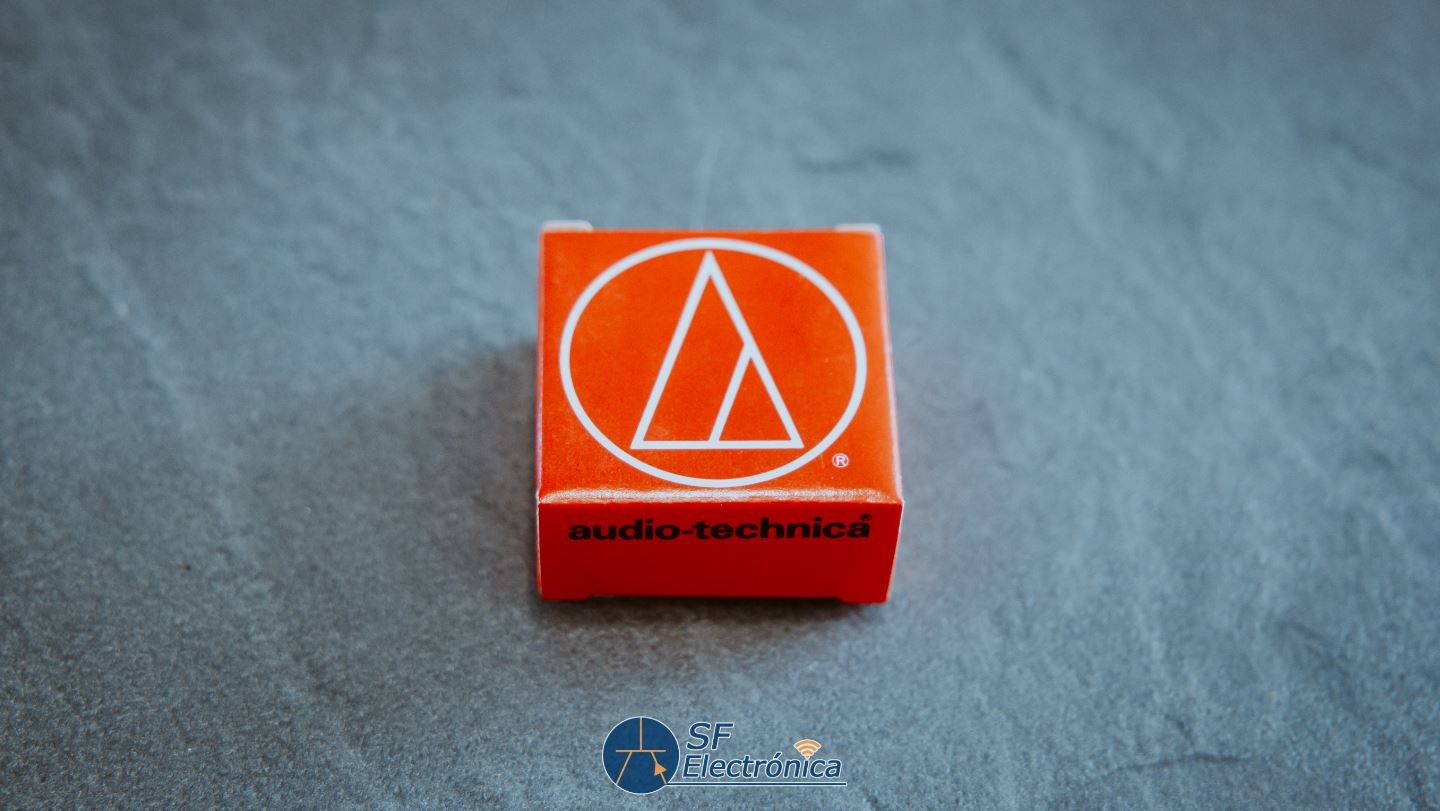 AGUJA AUDIO TECHNICA ATN70