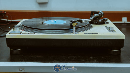 TOCADISCOS TECHNICS