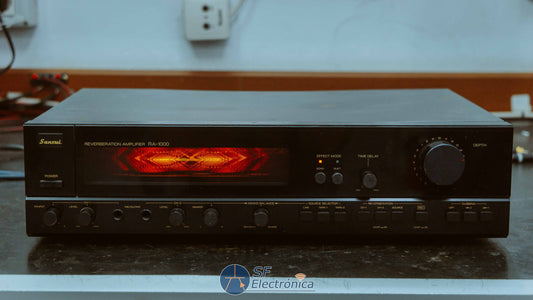 AMPLIFICADOR/REVERBERADOR SANSUI