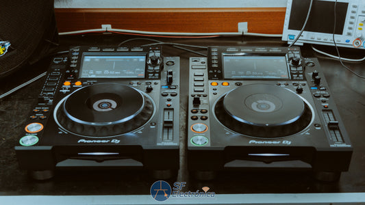 PAREJA CD PIONEER